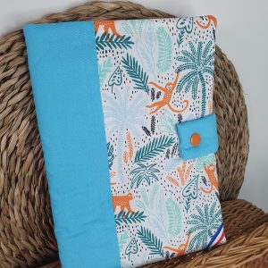 protège carnet de santé molletonné en coton bleu clair singe orange
