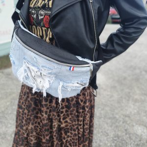 banane XXL jeans recyclé upcycling en patchwork et simili cuir noir